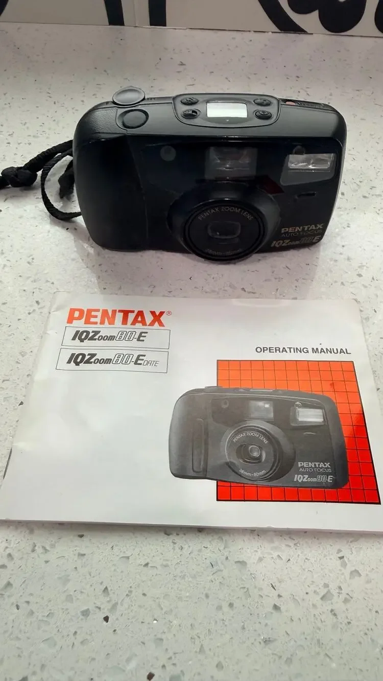 Pentax IQZoom 80-E 35mm Point & Shoot Film Camera 38-80mm Zoom Lens - Tested